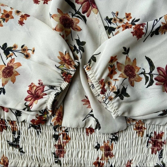 Socialite Chiffon Floral Print Faux Wrap Blouse - Picture 5 of 13